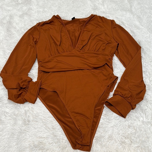 SHEIN Tops - 😊NWT SHEIN Bodysuit